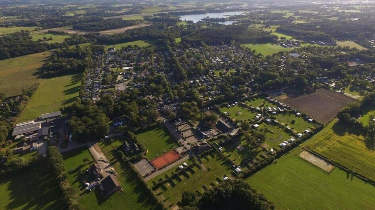פורטהאוזן 18 Persoons Veluwe Villa מראה חיצוני תמונה